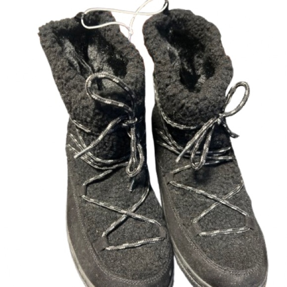 - OLD NAVY  new without label Cozy Black Winter Boots SZ 8